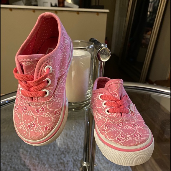 Kids Vans sneakers size 5 - Picture 1 of 4